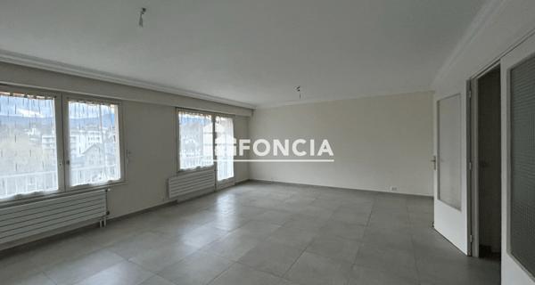 Location Appartement 3 pièces 93.49 m² - Chambéry 73000
