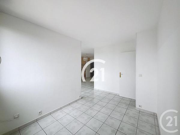 Appartement F5 à vendre  5 pièces - 99,09 m2 VILLIERS LE BEL - 95