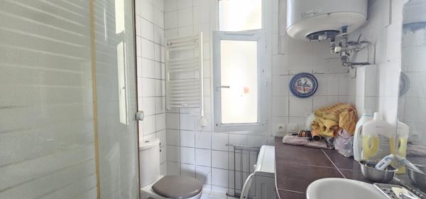Appartement
         1 pièce
        - 28 m² 266 000 € *