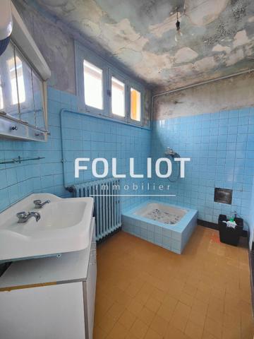 A VENDRE Maison Saint-lo 6 pièce(s) 150 m2