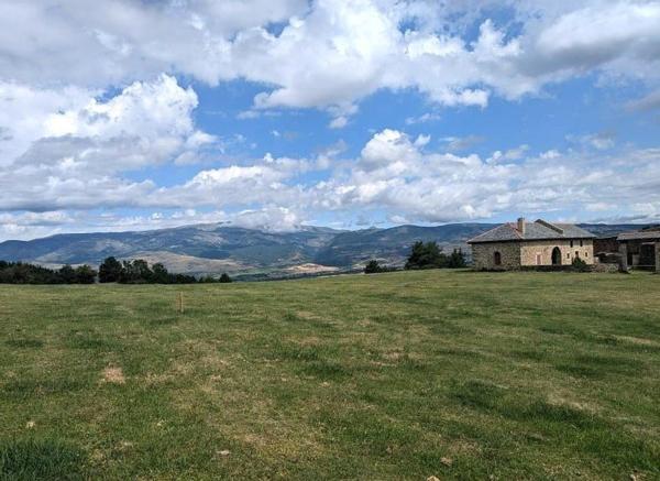 Terrain à bâtir viabilisé en secteur résidentiel