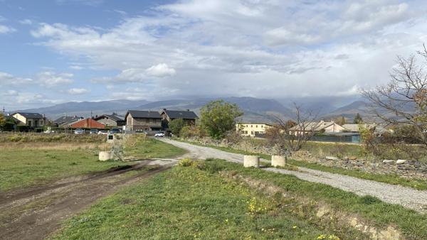 Terrain à bâtir viabilisé en secteur résidentiel