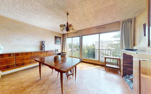 Appartement à vendre    3 pièces • 73,65 m2 Clichy-sous-Bois