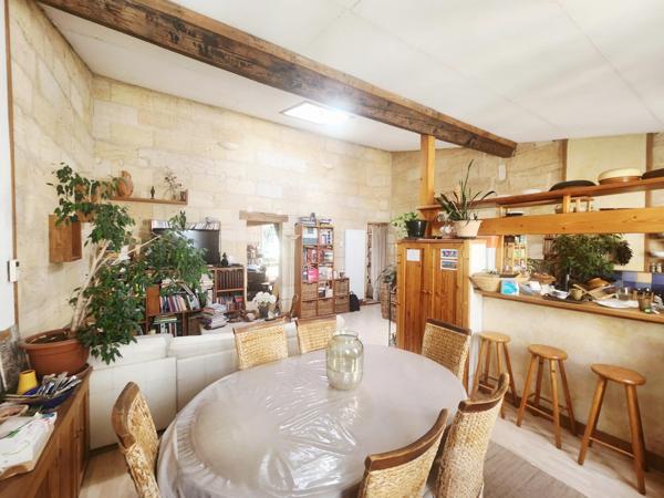 Maison à BORDEAUX, 33300 - 7 pièces 155m²