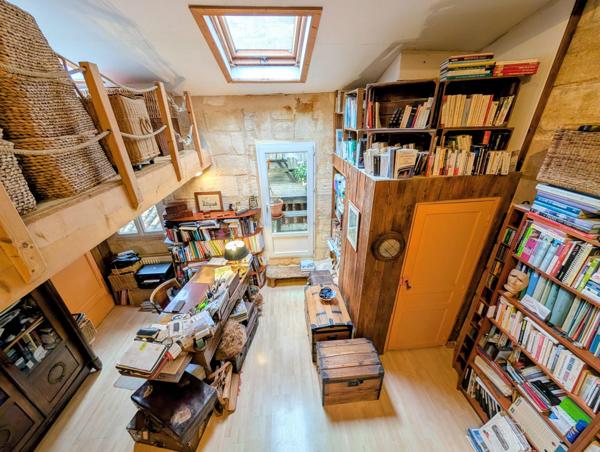 Maison à BORDEAUX, 33300 - 7 pièces 155m²