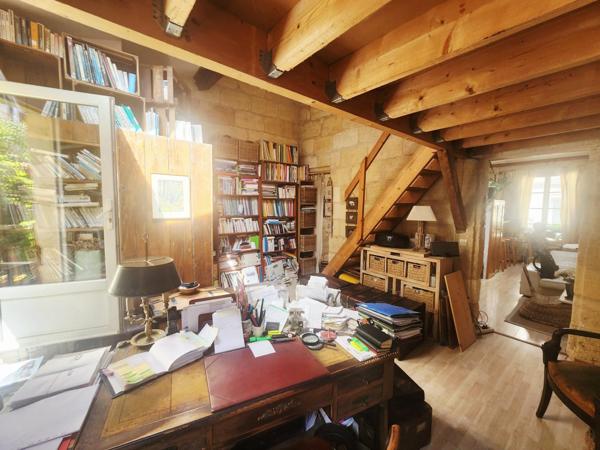 Maison à BORDEAUX, 33300 - 7 pièces 155m²
