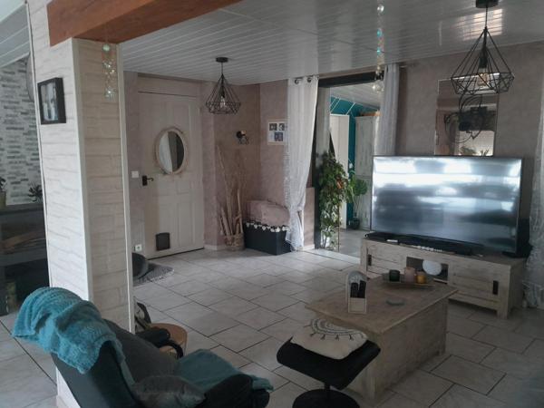 MAISON RENOVEE CLASSEE C  4 CHAMBRES VERANDA POMPE A CHALEUR