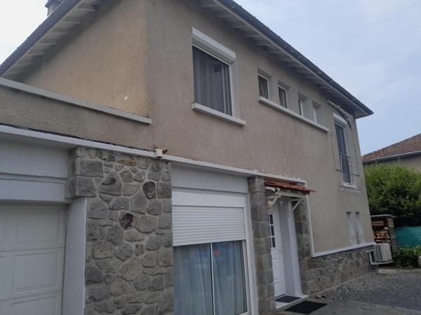 MAISON RENOVEE CLASSEE C  4 CHAMBRES VERANDA POMPE A CHALEUR