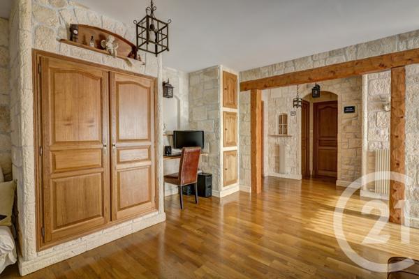 Appartement F2 à vendre  2 pièces - 50,10 m2 ST LAURENT DU VAR - 06