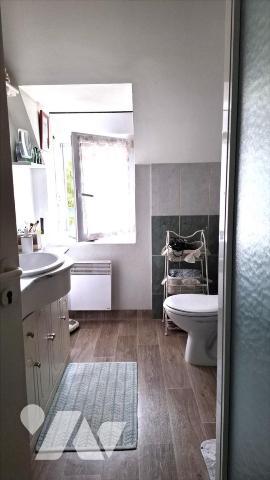 En campagne, à environ 6 Km de la mer