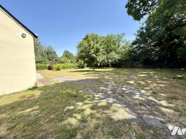 Au calme d'un hameau maison à rénover à fort potentiel !