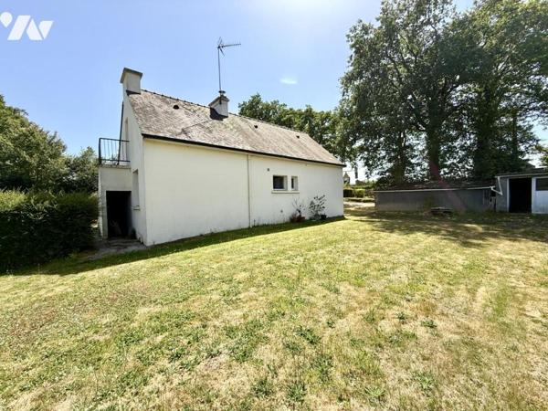 Au calme d'un hameau maison à rénover à fort potentiel !