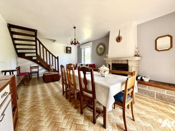 Au calme d'un hameau maison à rénover à fort potentiel !