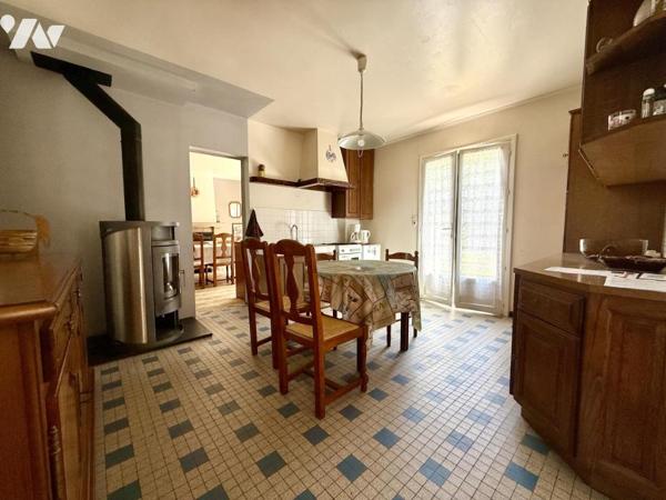 Au calme d'un hameau maison à rénover à fort potentiel !