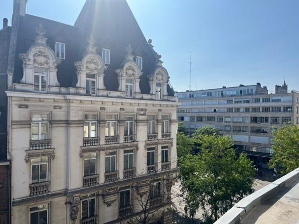 VALENCIENNES HYPER CENTRE - APPARTEMENT 92 M² DERNIER ETAGE VALENCIENNES