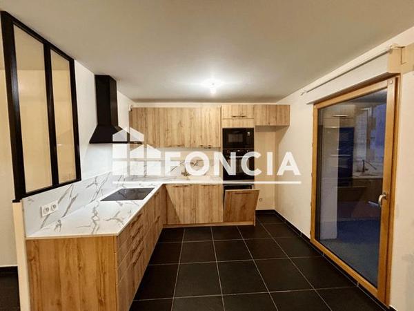 Location Appartement 3 pièces 63.1 m² - 9 RUE DU MANEGE Bron 69500