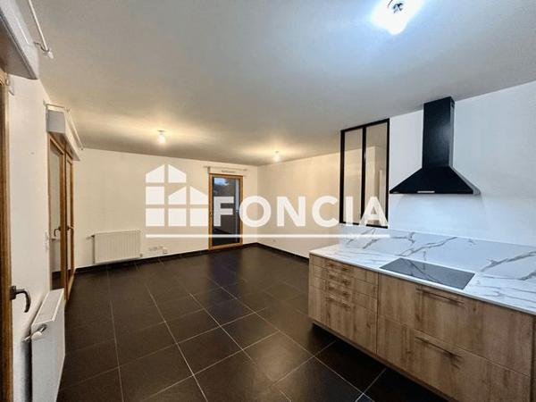 Location Appartement 3 pièces 63.1 m² - 9 RUE DU MANEGE Bron 69500