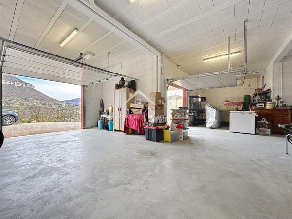 Millau (12100) VILLA DE PRESTIGE TYPE 5 DE 140 M² SUR SON TERRAIN DE 1200 M²