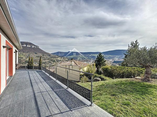 Millau (12100) VILLA DE PRESTIGE TYPE 5 DE 140 M² SUR SON TERRAIN DE 1200 M²