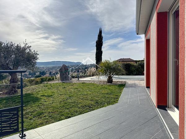Millau (12100) VILLA DE PRESTIGE TYPE 5 DE 140 M² SUR SON TERRAIN DE 1200 M²