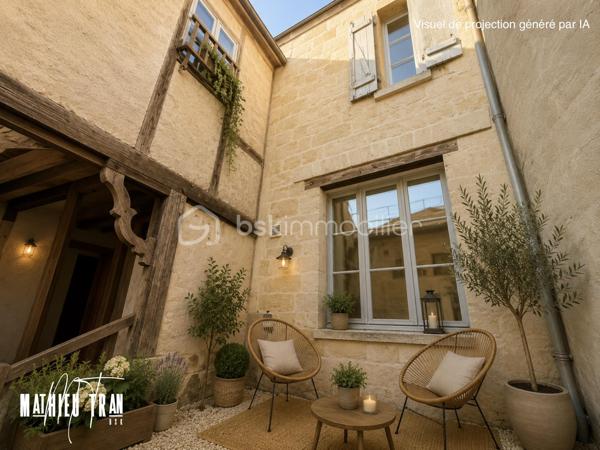 Découvrez cette charmante maison individuelle construite en 1945, située dans un environnement urbain où tranquillité et commodités se rencontrent. Parfaite pour ceux qui recherchent une vie pratique et confortable.

Avec ses 135 m² de surface habitable répartis en 5 pièces spacieuses, cette maison promet un confort optimal. Bien que non mitoyenne, elle conserve tout le charme d'une maison de campagne avec le confort de la proximité urbaine.

L'intérieur est agencé de manière à maximiser l'espace, offrant un séjour convivial, bien que la cuisine nécessite peut-être une touche personnelle. La maison dispose d’un toit terrasse ainsi que d’un patio. 

À quelques pas des commodités (transports, commerces, écoles), ce bien, bien qu'il ne bénéficie pas de jardin ou de vue dégagée, reste un excellent choix pour une première acquisition immobilière. 

Ne manquez pas cette opportunité unique de vivre dans une maison au style intemporel. 

Pour plus d'informations, contactez Mathieu Tran, agent mandataire, et laissez-vous séduire par cette belle découverte.
