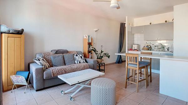 IMMEUBLE - 4 APPARTS DE TYPE 2 LOUES