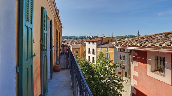 IMMEUBLE - 4 APPARTS DE TYPE 2 LOUES