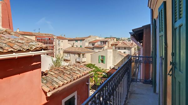 IMMEUBLE - 4 APPARTS DE TYPE 2 LOUES