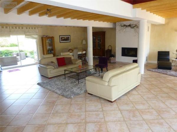 Maison à vendre à Nuillé-sur-Vicoin en Mayenne (53970), ref : 53006-1241