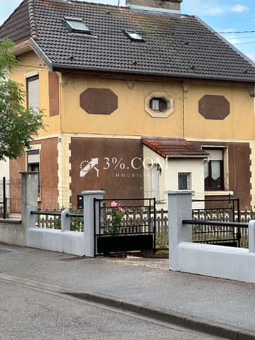 Maison
                                                                                                                                                                                                                                                                                                                        6 pièce(s)                                                                                                                                                                                                          3 chambre(s)                                                                                                                                                                                                          88  m²