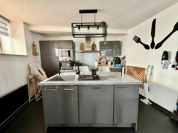 Maison de ville 3ch bureau avec garage