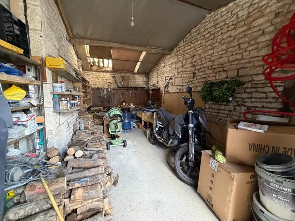 Maison de ville 3ch bureau avec garage