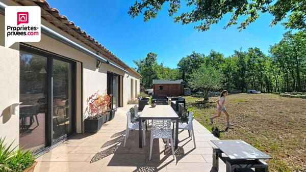 VILLA DE PLAIN PIED 5 PIECES DE 120 M2 ET TERRAIN CLOS ET PLAT  DE 2000 M2