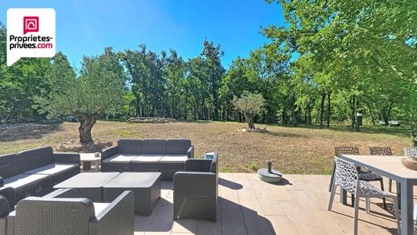 VILLA DE PLAIN PIED 5 PIECES DE 120 M2 ET TERRAIN CLOS ET PLAT  DE 2000 M2