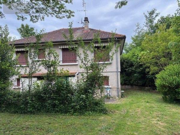 Pavillon à vendre à Saint-Amand-Montrond dans le Cher (18200), ref : 18022/808