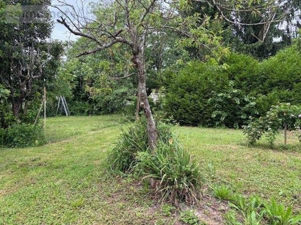 Pavillon à vendre à Saint-Amand-Montrond dans le Cher (18200), ref : 18022/808