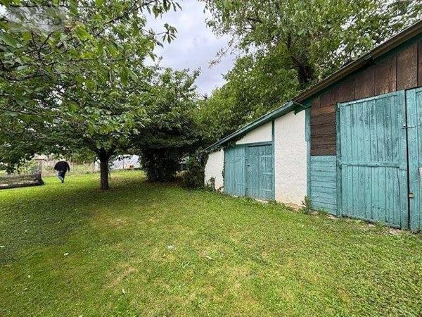 Pavillon à vendre à Saint-Amand-Montrond dans le Cher (18200), ref : 18022/808