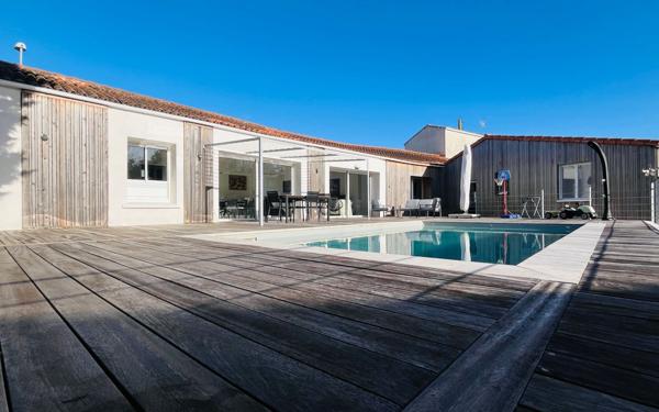 Maison à vendre    5 pièces • 165 m2 La Rochelle