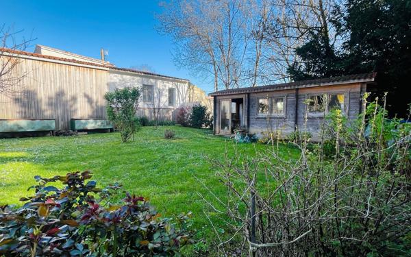 Maison à vendre    5 pièces • 165 m2 La Rochelle