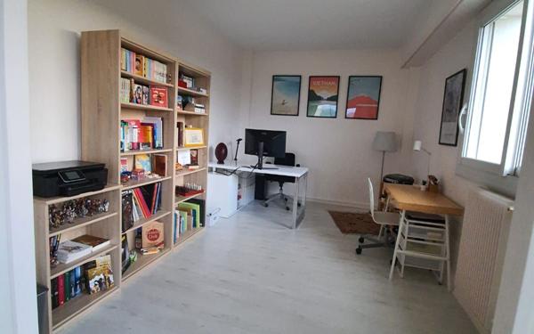 Appartement à louer    3 pièces • 94 m2 Pau