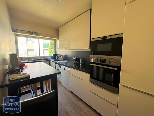Appartement à louer 2 pièces 59.48m² Marseille 10e Arrondissement (13010)