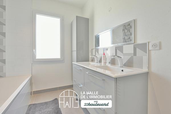 Maison 6 pièces - 146 m² Exclusivité efficity