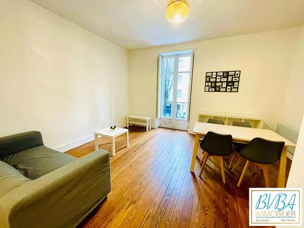 À VENDRE - T2 lumineux et traversant - Quartier Saint-Pasquier-Bellamy , Nantes À VENDRE - T2 lumineux et traversant - Quartier Saint-Pasquier-Bellamy , Nantes