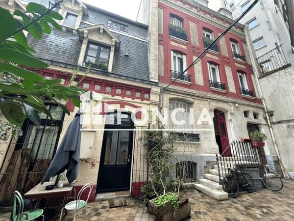 Location Appartement 2 pièces 39.84 m² - 152 AVENUE DE SAINT OUEN Paris 75018
