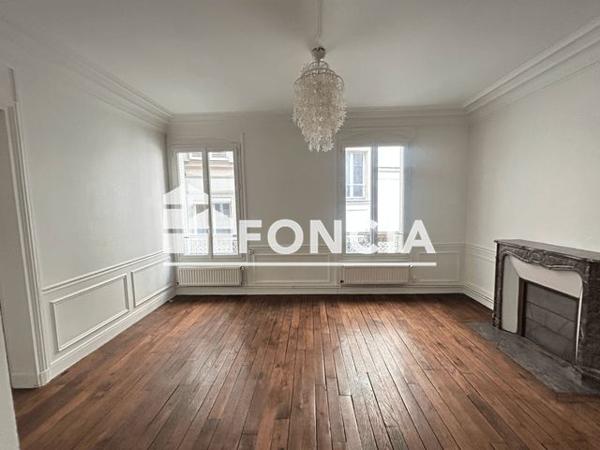 Location Appartement 2 pièces 39.84 m² - 152 AVENUE DE SAINT OUEN Paris 75018