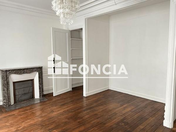Location Appartement 2 pièces 39.84 m² - 152 AVENUE DE SAINT OUEN Paris 75018