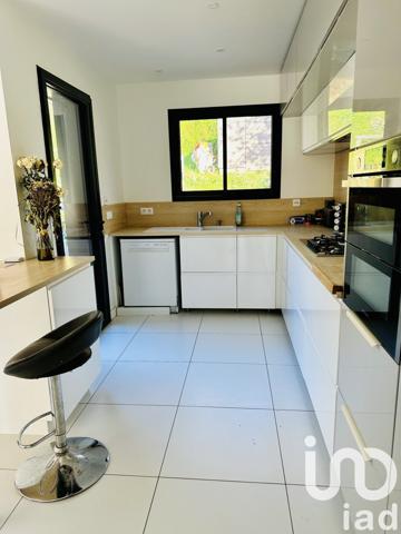 Maison 4 pièces de 92 m² à Gallardon (28320)