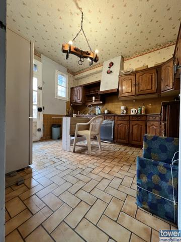 Maison
                                                                                                                                                                                                                                                                                                                        5 pièce(s)                                                                                                                                                                                                          3 chambre(s)                                                                                                                                                                                                          98  m²
