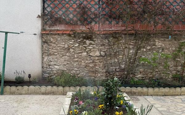 Maison à vendre    4 pièces •  Tours