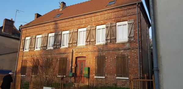 Immeuble à Aix-Villemaur-Pâlis, 10160 - 132m²